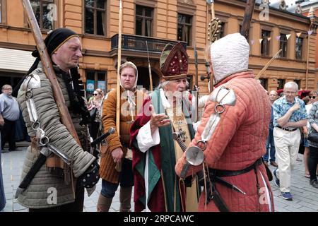 (190629) -- TURKU (FINLAND), June 29, 2019 -- Medieval re-enactors are seen in Turku, southwestern Finland, on June 29, 2019. The annual Medieval Market, one of the largest historical events in Finland, is held in Turku from June 27 to June 30. Modern people can enjoy ancient music and dance, historical street plays, traditional food and handicrafts during the event. ) FINLAND-TURKU-MEDIEVAL MARKET ZhangxXuan PUBLICATIONxNOTxINxCHN Stock Photo