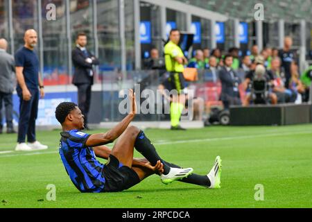 Milano, Italy. 03rd Sep, 2023. Denzel Dumfries (2) of Inter seen in the Serie A match between Inter and Fiorentina at Giuseppe Meazza in Milano. (Photo Credit: Gonzales Photo/Alamy Live News Stock Photo