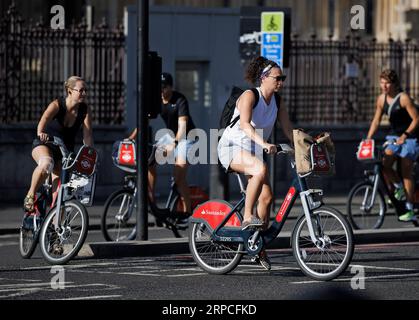 London, UK. 03rd Sep, 2023. Cyclists make there way across Westminster Bridge in the early morning sunshine, as temperatures in the capital are expected to reach 30 degrees later this week. Photo credit: Ben Cawthra/Sipa USA Credit: Sipa USA/Alamy Live News Stock Photo