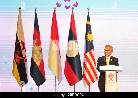 (190731) -- BANGKOK, July 31, 2019 (Xinhua) -- Thai Foreign Minister Don Pramudwinai addresses the opening ceremony of the 52nd ASEAN Foreign Ministers Meeting in Bangkok, Thailand, July 31, 2019. The opening ceremony of the 52nd ASEAN Foreign Ministers Meeting was held here. (Xinhua/Rachen Sageamsak) THAILAND-BANGKOK-ASEAN-FOREIGN MINISTERS MEETING PUBLICATIONxNOTxINxCHN Stock Photo