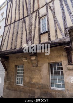 Half Timber House, Rue des Barres, Paris, France, Europe, EU. Stock Photo