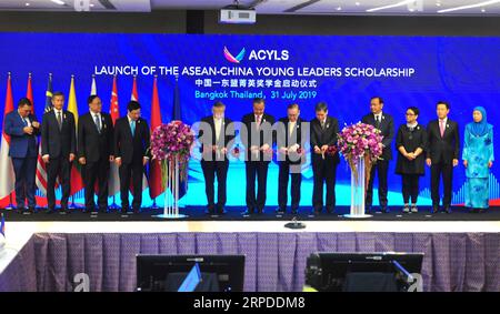 (190731) -- BANGKOK, July 31, 2019 (Xinhua) -- Chinese State Councilor and Foreign Minister Wang Yi (6th L) takes part in the launch ceremony of the ASEAN-China Young Leaders Scholarship held in Bangkok, capital of Thailand, July 31, 2019. (Xinhua/Rachen Sageamsak) THAILAND-BANGKOK-ASEAN-CHINA-SCHOLARSHIP-LAUNCH PUBLICATIONxNOTxINxCHN Stock Photo