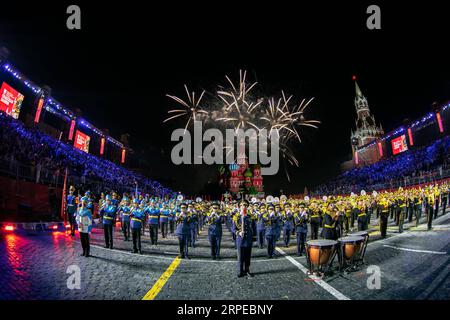 (190824) -- MOSCOW, Aug. 24, 2019 -- Participants perform during the opening day of Spasskaya Tower International Military Music Festival in Moscow, Russia, on Aug. 23, 2019. The annual military music festival opened on Friday on the Red Square in Moscow, and will run until September 1. ) RUSSIA-MOSCOW-MILITARY MUSIC FESTIVAL-OPENING BaixXueqi PUBLICATIONxNOTxINxCHN Stock Photo