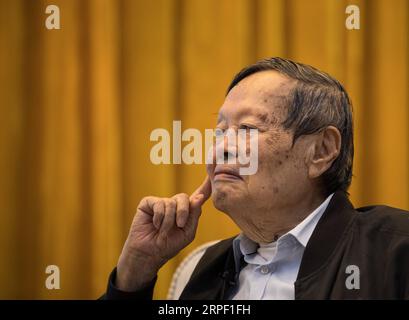 (190909) -- BEIJING, Sept. 9, 2019 -- Yang Chen-ning, a Nobel prize-winning physicist, listens to questions raised by a student at the opening ceremony of the first CAS-Leopoldina Joint Conference in Beijing, capital of China, Sept. 9, 2019. The Chinese Academy of Sciences (CAS) and the German Academy of Sciences Leopoldina signed the Beijing Declaration on Monday at the opening ceremony of the first CAS-Leopoldina Joint Conference Science for Future: All Starts with Basic Research, pledging to step up basic research and promote communication among young researchers from the two countries. ) C Stock Photo