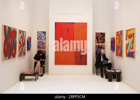 (190913) -- PARIS, Sept. 13, 2019 -- Exhibitors prepare for the La Biennale Paris 2019 at the Grand Palais in Paris, France, Sept. 12, 2019. The 31st edition of La Biennale Paris kicked off on Friday at the Grand Palais in Paris. This year s exhibition attracted over 70 exhibitors showing their pieces of antique furniture, jewelry, paintings, clocks, watches, etc. ) FRANCE-PARIS-LA BIENNALE PARIS GaoxJing PUBLICATIONxNOTxINxCHN Stock Photo