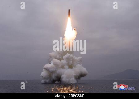 Nordkorea bestätigt Test einer U-Boot-gestützten ballistischen Rakete 191003 -- PYONGYANG, Oct. 3, 2019 -- Photo provided by Korean Central News Agency KCNA on Oct. 3, 2019 shows the test-firing of the new-type ballistic missile, known as Pukguksong-3, in vertical mode in the waters off the Democratic People s Republic of Korea DPRK s eastern Wonsan Bay. The DPRK succeeded in test-firing a new type of submarine-launched ballistic missile SLBM on Wednesday morning, the official Korean Central News Agency reported on Thursday. KCNA/Handout via Xinhua DPRK-PYONGYANG-SLBM-TEST-FIRING-SUCCESS Chaox Stock Photo