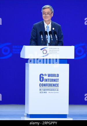 191020 -- TONGXIANG, Oct. 20, 2019 -- Xiong Qunli, Chairman and Secretary of China Electronics Technology Group corporation Party Leadership Group, delivers a speech at the opening ceremony of the sixth World Internet Conference held in Wuzhen, east China s Zhejiang Province, Oct. 20, 2019.  CHINA-ZHEJIANG-WUZHEN-WORLD INTERNET CONFERENCE-OPENINGCN HuangxZongzhi PUBLICATIONxNOTxINxCHN Stock Photo
