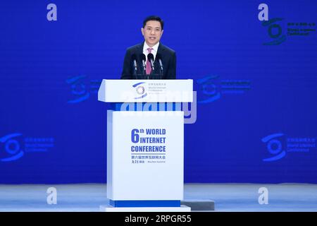 191020 -- TONGXIANG, Oct. 20, 2019 -- Chinese search giant Baidu CEO Robin Li delivers a speech at the sixth World Internet Conference held in Wuzhen, east China s Zhejiang Province, Oct. 20, 2019. The sixth World Internet Conference opened Sunday in Wuzhen. With the theme of Intelligent Interconnection for Openness and Cooperation -- Building a Community with a Shared Future in Cyberspace, the three-day conference will bring together more than 1,500 participants from over 80 countries and regions, including members of the Internet Hall of Fame, Nobel Prize winners and Turing Award winners.  F Stock Photo