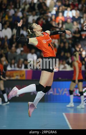 ANTALYA, TURKIYE - DECEMBER 17, 2022: Irina Voronkova warming up before Vakifbank vs Eczacibasi Dynavit FIVB Volleyball Womens Club World Championship Stock Photo