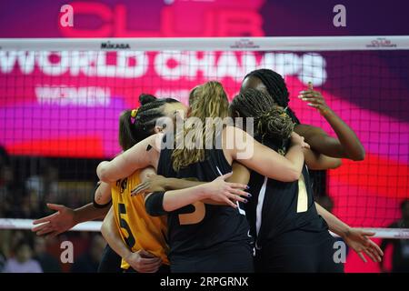 ANTALYA, TURKIYE - DECEMBER 17, 2022: Vakifbank players celebrating score point during Eczacibasi Dynavit FIVB Volleyball Womens Club World Championsh Stock Photo