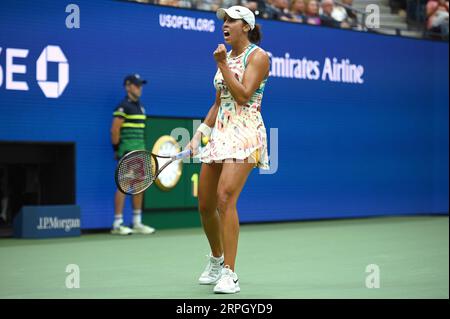 New York, USA. 04th Sep, 2023. Madison Keys of the United States reacts while playing against Jessica Pegula of the United States in the Women's Single Round 4 on Arthur Ashe during the 2023 US Open tennis tournament at the USTA Billie Jean King National Tennis Center, Flushing Corona Park, New York, NY, September 4, 2023. (Photo by Anthony Behar/Sipa USA) Credit: Sipa USA/Alamy Live News Stock Photo