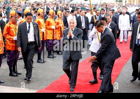 191110 -- PHNOM PENH, Nov. 10, 2019 Xinhua -- Cambodian King Norodom Sihamoni 2nd R, front attends the Water Festival celebration in Phnom Penh, Cambodia, Nov. 10, 2019. Tens of thousands of spectators flocked to the riverside here on Sunday for an 838-year-old boat racing tradition, which is held to celebrate the annual Water Festival. TO GO WITH Feature: Tens of thousands cheer for centuries-old boat race in Cambodian capital Photo by Sovannara/Xinhua CAMBODIA-PHNOM PENH-WATER FESTIVAL-CELEBRATION PUBLICATIONxNOTxINxCHN Stock Photo