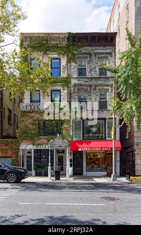 Upper East Side: Gilbert A. Schellenger designed these brick-and-stone row houses on Madison Avenue at East 93rd Street. Stock Photo