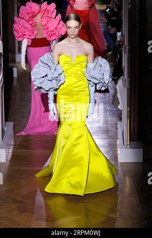 200123 -- PARIS, Jan. 23, 2020 Xinhua -- A model presents a creation of Valentino s Spring/Summer 2020 Haute Couture collections during Paris Fashion Week in Paris, France, Jan. 22, 2020. Photo by Piero Biasion/Xinhua FRANCE-PARIS-FASHION WEEK-VALENTINO-HAUTE COUTURE PUBLICATIONxNOTxINxCHN Stock Photo