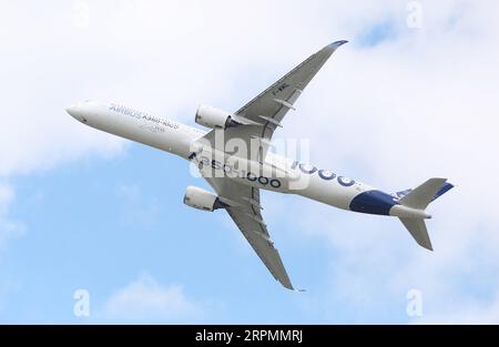 200214 -- PARIS, Feb. 14, 2020 -- File photo shows that an Airbus A350-1000 performs during a flight display at the 53rd International Paris Air Show held at Le Bourget Airport near Paris, France, June 20, 2019. France-based European plane maker Airbus on Thursday reported a net loss of 1.36 billion euros 1.47 billion U.S. dollars in 2019 after paying billions of euros of provision to settle a past bribery and corruption case related to jetliner sales.  FRANCE-PARIS-AIRBUS-LOSS-FILE GaoxJing PUBLICATIONxNOTxINxCHN Stock Photo