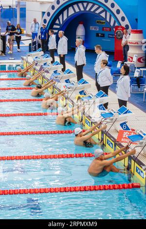 MELBOURNE, AUSTRALIA, DECEMBER 13: Athletes competing in heats on day one of the 2022 FINA World Short Course Swimming Championships at Melbourne Stock Photo