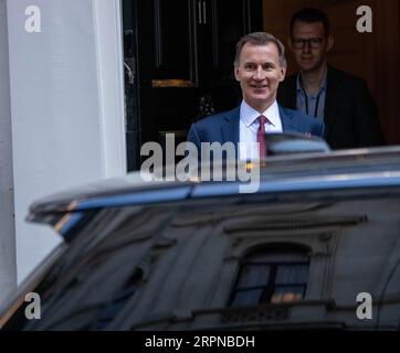 London, UK. 05th Sep, 2023. Jeremy Hunt, Chancellor of the Exchequer, leaves 11 Downing Street London. Credit: Ian Davidson/Alamy Live News Stock Photo