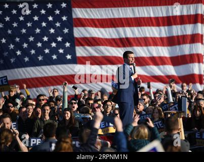 200302 -- WASHINGTON D.C., March 2, 2020 -- Pete Buttigieg, Democratic presidential candidate and former mayor of South Bend, Indiana, attends a rally at a town hall in Arlington, Virginia, U.S., Feb. 23, 2020. Former South Bend, Indiana, Mayor Pete Buttigieg is ending his presidential bid, reported U.S. media outlets on Sunday.  U.S.-WASHINGTON D.C.-BUTTIGIEG-QUIT LiuxJie PUBLICATIONxNOTxINxCHN Stock Photo