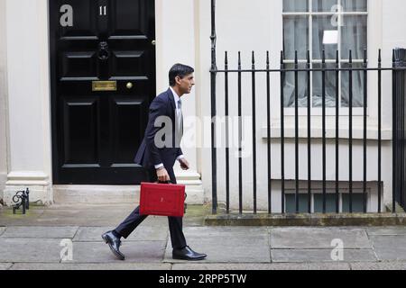 200311 -- LONDON, March 11, 2020 -- Rishi Sunak, Britain s Chancellor of the Exchequer, leaves 11 Downing Street to deliver his budget to Parliament, in London, Britain on March 11, 2020. Photo by Tim Ireland/Xinhua BRITAIN-LONDON-BUDGET HanxYan PUBLICATIONxNOTxINxCHN Stock Photo