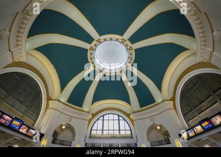 Ceiling and inner dome of the historic Union Station at 123 Main Street in Winnipeg, Manitoba Stock Photo