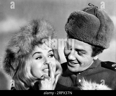 Senta Berger, Albert Finney, on-set of the film, 'The Victors', Columbia Pictures, 1963 Stock Photo