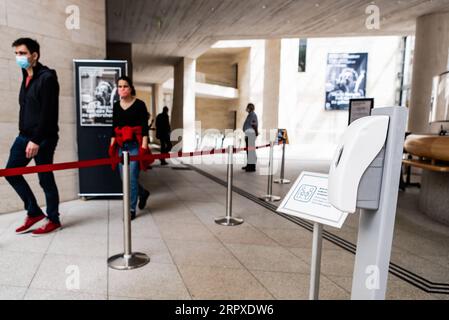 200519 -- BERLIN, May 19, 2020 Xinhua -- Hand sanitizer is provided at the entrance of the German Historical Museum in Berlin, capital of Germany, May 18, 2020, which marks the International Museum Day. According to the agreement of Germany s federal and state governments on April 30, museums and galleries in Germany are accessible again but hygiene and distance rules must continue to be observed. Photo by Binh Truong/Xinhua GERMANY-BERLIN-COVID-19-MUSEUMS PUBLICATIONxNOTxINxCHN Stock Photo