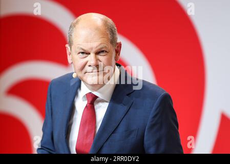 200810 -- BERLIN, Aug. 10, 2020 -- German Vice Chancellor and Finance Minister Olaf Scholz attends a press conference in Berlin, capital of Germany, Aug. 10, 2020. German Social Democratic Party SPD proposed Olaf Scholz as candidate for Chancellor at the upcoming election in 2021.  GERMANY-BERLIN-SPD-OLAF SCHOLZ-CHANCELLOR CANDIDATE-NOMINATION ShanxYuqi PUBLICATIONxNOTxINxCHN Stock Photo