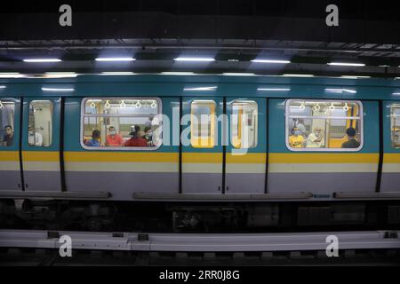 200816 -- CAIRO, Aug. 16, 2020 -- People wearing face masks are seen in a metro train at a metro station in Cairo, Egypt, on Aug. 16, 2020. Egypt confirmed on Sunday 139 new COVID-19 infections and 19 deaths, raising the total cases registered in the country since the outbreak of the pandemic to 96,475 and the death toll to 5,160, said the Egyptian Health Ministry.  EGYPT-CAIRO-COVID-19-CASES AhmedxGomaa PUBLICATIONxNOTxINxCHN Stock Photo