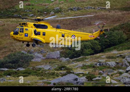 Westland Sea King HAR 3, XZ596, Ogwen Valley, Yr Wyddfa, (Snowdonia) Gwynedd, North Wales Stock Photo