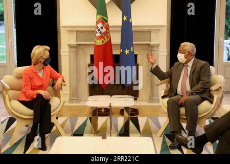 200929 -- LISBON, Sept. 29, 2020 -- Portuguese Prime Minister Antonio Costa R speaks with European Commission President Ursula von der Leyen during their meeting in Lisbon, Portugal, on Sept. 28, 2020. Photo by /Xinhua PORTUGAL-EUROPEAN COMMISSION-PRESIDENT-VISIT PedroxFiuza PUBLICATIONxNOTxINxCHN Stock Photo