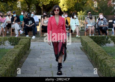 201012 -- LISBON, Oct. 12, 2020 -- A model presents a creation by Portuguese fashion designer Carlos Gil during Lisbon Fashion Week ModaLisboa Spring/Summer 2021 in Lisbon, Portugal, Oct. 11, 2020. Photo by /Xinhua PORTUGAL-LISBON-FASHION WEEK PetroxFiuza PUBLICATIONxNOTxINxCHN Stock Photo