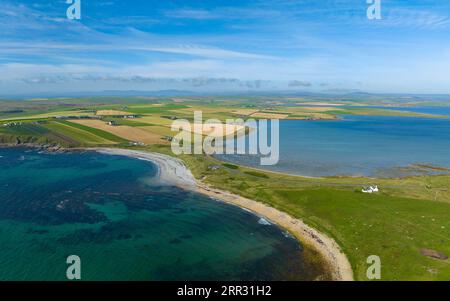 Aerial view of beaches at Taracliff Bay and Peter’s Pool at Sandi Sands on East Mainland, Upper Sanday, Orkney Islands, Scotland, UK Stock Photo