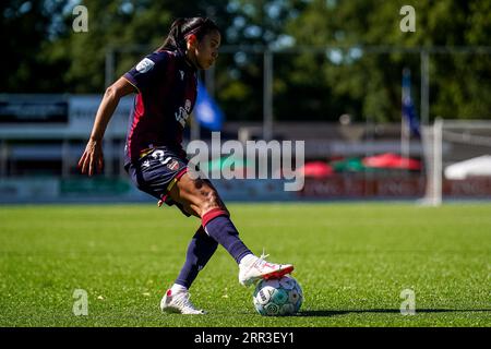 Enschede, Netherlands. 06th Sep, 2023. ENSCHEDE, NETHERLANDS - SEPTEMBER 6: Antonia of Levante UD dribbles with the ball during the UEFA Women's Champions League LP Group 1 Semi Final match between Levante UD and Stjarnan at the Sportpark Schreurserve on September 6, 2023 in Enschede, Netherlands (Photo by Rene Nijhuis/BSR Agency) Credit: BSR Agency/Alamy Live News Stock Photo