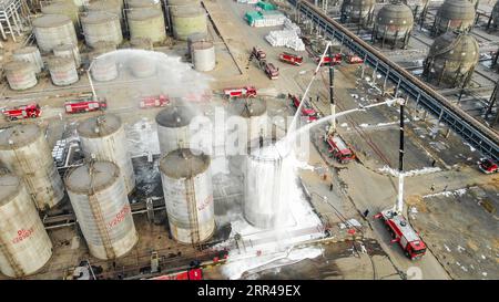 201126 -- BEIJING, Nov. 26, 2020 -- Aerial photo shows fire fighters taking part in an emergency drill against winter chemical hazards and accidents in Wuhai, north China s Inner Mongolia Autonomous Region, Nov. 25, 2020.  XINHUA PHOTOS OF THE DAY PengxYuan PUBLICATIONxNOTxINxCHN Stock Photo