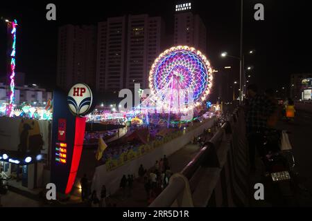 Rajkot, India. 6th September, 2023. landscape view of giant ferris wheel on janmashtami festival in rajkot at 150 ft ring road near hp petrol pump. Credit: Nasirkhan Davi/Alamy Live News Stock Photo