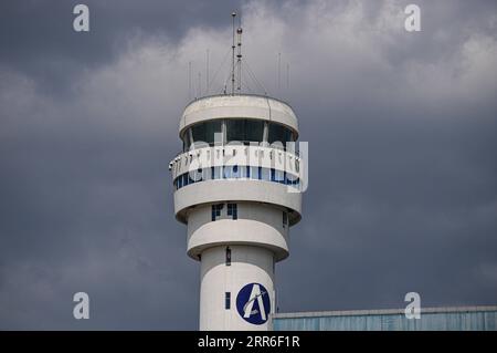 210211) &ndash; SANYA, Feb. 11, 2021 (Xinhua) &ndash; The top of Sanya Air 