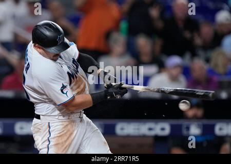 Eighth-inning home run deluge for Marlins against Braves as Burger