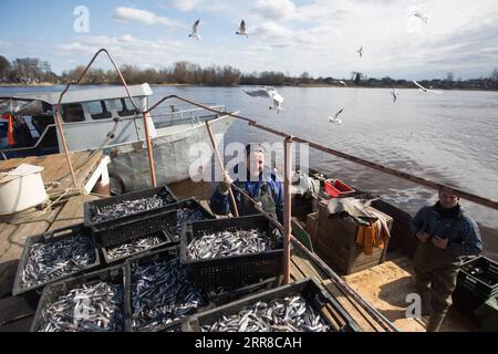 210501 -- LENINGRAD, May 1, 2021 -- Photo taken on April 30, 2021 shows fishermen fishing at Lake Ladoga in Leningrad region, Russia. Photo by /Xinhua RUSSIA-LAKE LADOGA-FISHING IrinaxMotina PUBLICATIONxNOTxINxCHN Stock Photo