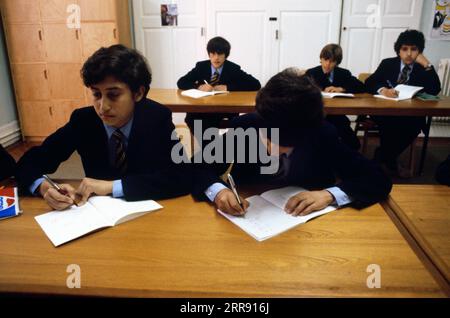 Avicenna College School Children in classroom Studying Islamic Avicenna Philosophy Stock Photo