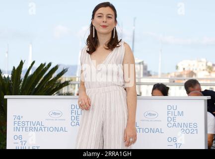 210710 -- CANNES, July 10, 2021  -- Actress Louise Chevillotte poses during the photocall for the film Benedetta at the 74th edition of the Cannes Film Festival in Cannes, southern France, on July 10, 2021.  FRANCE-CANNES-FILM FESTIVAL-BENEDETTA-PHOTOCALL Xinhua PUBLICATIONxNOTxINxCHN Stock Photo
