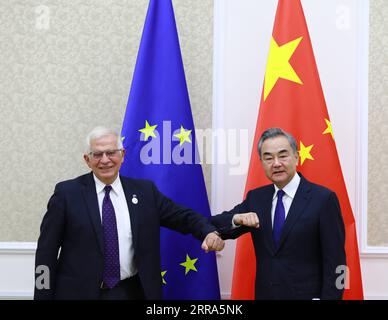 210717 -- TASHKENT, July 17, 2021 -- Chinese State Councilor and Foreign Minister Wang Yi meets with EU High Representative for Foreign Affairs and Security Policy Josep Borrell in Tashkent, Uzbekistan, July 15, 2021.  UZBEKISTAN-TASHKENT-EU-CHINA-WANG YI-MEETING CaixGuodong PUBLICATIONxNOTxINxCHN Stock Photo