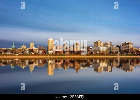 Harrisburg, Pennsylvania, USA Skyline on the Susquehanna River in the late afternoon. Stock Photo