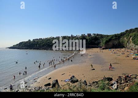 Jackson's Bay, Barry Island on the hottest day of the year, Sept 2023. Stock Photo