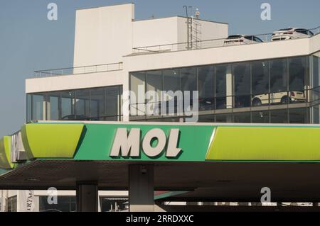 220112 -- BUDAPEST, Jan. 12, 2022 -- MOL service station is seen in Budapest, Hungary on Jan. 12, 2022. Hungary s leading gas and oil firm MOL signed a 610 million-U.S. dollar contract with Grupo Lotos SA and PKN Orlen to acquire 417 service stations in Poland, MOL announced Wednesday on the website of the Budapest Stock Exchange BSE. Photo by /Xinhua HUNGARY-BUDAPEST-MOL SERVICE STATION AttilaxVolgyi PUBLICATIONxNOTxINxCHN Stock Photo