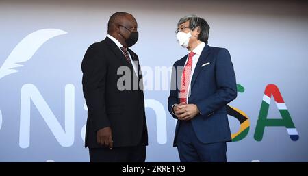 220119 -- CAPE TOWN, Jan. 19, 2022 -- South African President Cyril Ramaphosa L and biotech billionaire Patrick Soon-Shiong attend the launch of a vaccine manufacturing campus in Cape Town, legislative capital of South Africa, on Jan. 19, 2022. South African President Cyril Ramaphosa and biotech billionaire Patrick Soon-Shiong on Wednesday jointly launched a vaccine manufacturing campus in Cape Town, legislative capital of South Africa, with a goal to manufacture a billion doses of vaccines from start to finish by 2025. This will be the first real vaccine manufacturing facility in Africa to pr Stock Photo