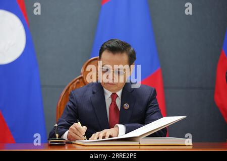 Ulaanbaatar, Mongolia, 8th Sep, 2023. The Chairman of the State Great Khural, G. Zandanshatar, welcomed the Chairman of the National Assembly of the Laos People's Democratic Republic, Xaysomphone Phomvihane. Credit: L.Enkh-Orgil/Alamy Live News. Stock Photo