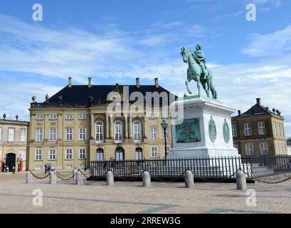 Rytterstatuen- A Bronze equestrian statue of King Frederik V mounted on a marble plinth & completed in 1771. Amalienborg castle, Copenhagen, Denmark. Stock Photo