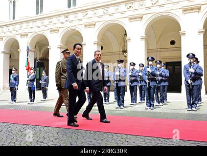 220505 -- ROME, May 5, 2022 -- Italian Prime Minister Mario Draghi R, front welcomes Japanese Prime Minister Fumio Kishida L, front in Rome, Italy on May 4, 2022. The leaders of Italy and Japan on Wednesday said they would push for a negotiated settlement to the Ukraine conflict. Photo by /Xinhua ITALY-JAPAN-PM-MEETING AlbertoxLingria PUBLICATIONxNOTxINxCHN Stock Photo