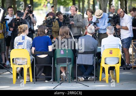Berlin, Germany. 08th Sep, 2023. Journalists film during a press statement of the climate protection group Last Generation on the protests from September 13 in Berlin in front of the Federal Chancellery. Credit: Sebastian Christoph Gollnow/dpa/Alamy Live News Stock Photo