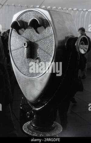 Close up of a viewing binoculars on top of the Empire State Building Stock Photo